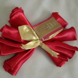 Dillards Trimmings Set Of Four Napkins 18 x 18 Inch